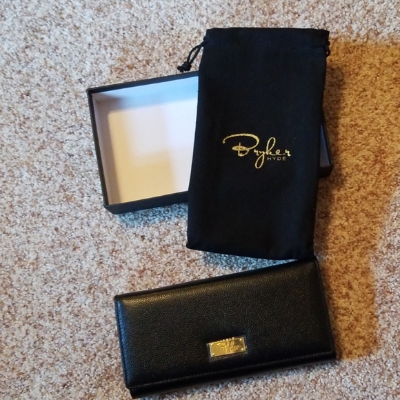 Wallet - Picture 3 of 3